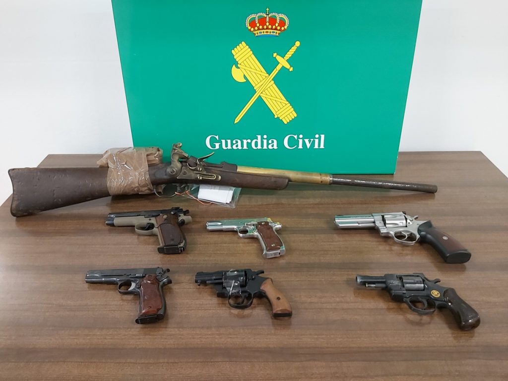 Imagen de las armas incautadas (Foto: Guardia Civil)