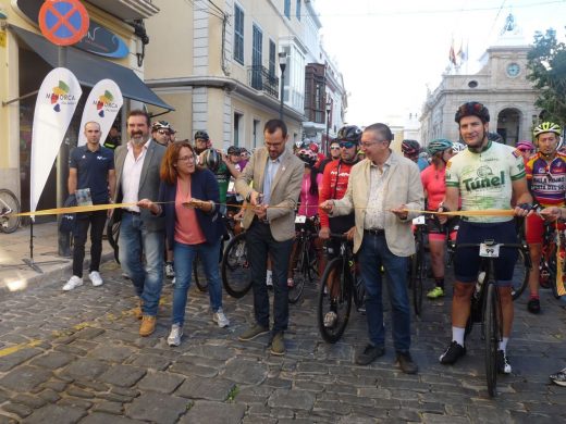 (Galería de fotos) Menorca se llena de bicicletas