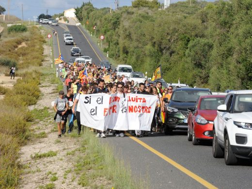 (Fotos) Más de 200 personas protestan en la “general” contra la sentencia del “procés”