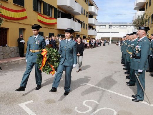 (Galería de fotos) La Guardia Civil honra a su patrona