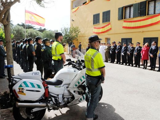 (Galería de fotos) La Guardia Civil honra a su patrona