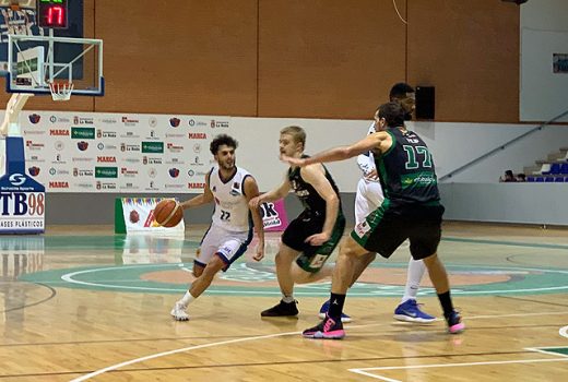 Xavi Hernández en una acción del partido de la primera vuelta en la localidad albaceteña - Foto: Bàsquet Menorca