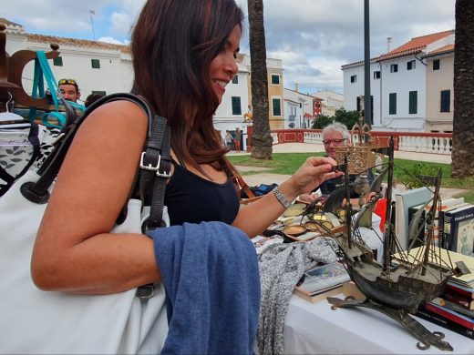 (Galería de fotos) Alaior sale de compras