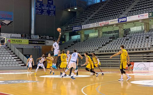 Imagen del partido de la primera vuelta, que acabó con victoria menorquina - Foto: Hestia Menorca