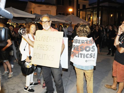 (Fotos) Movilizaciones en Maó y Ciutadella contra la sentencia