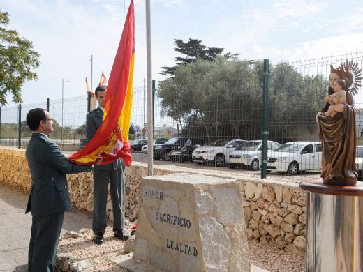 (Galería de fotos) La Guardia Civil honra a su patrona