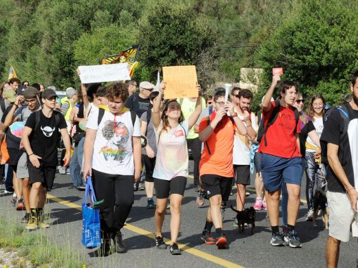 (Fotos) Más de 200 personas protestan en la “general” contra la sentencia del “procés”