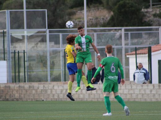 (Fotos) El Atlético Villacarlos vuelve a las andadas