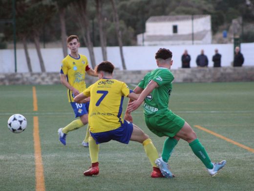 (Fotos) El Atlético Villacarlos vuelve a las andadas