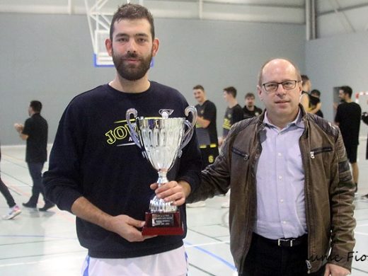 (Fotos) Es Castell y Jovent reinan en el basket menorquín