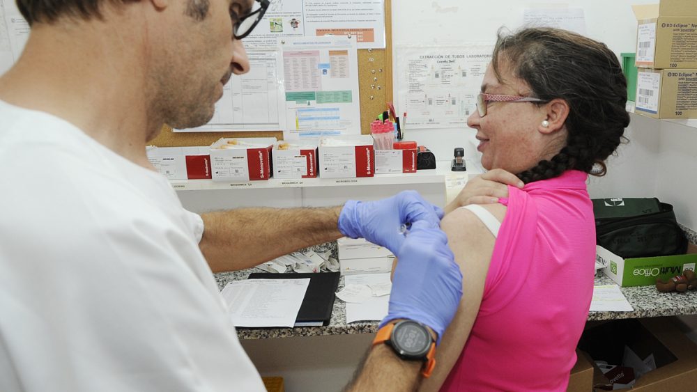 Todos los centros de salud de Menorca disponen de la vacuna (Foto: Tolo Mercadal)