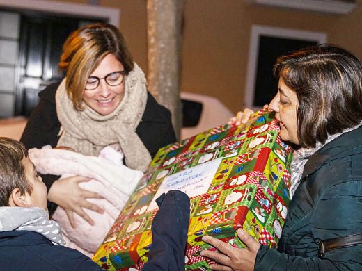 (Galería de fotos) Los Reyes Magos madrugan para visitar Sant Lluís