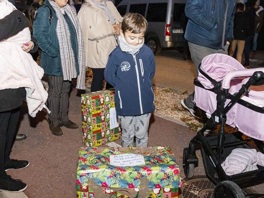 (Galería de fotos) Los Reyes Magos madrugan para visitar Sant Lluís