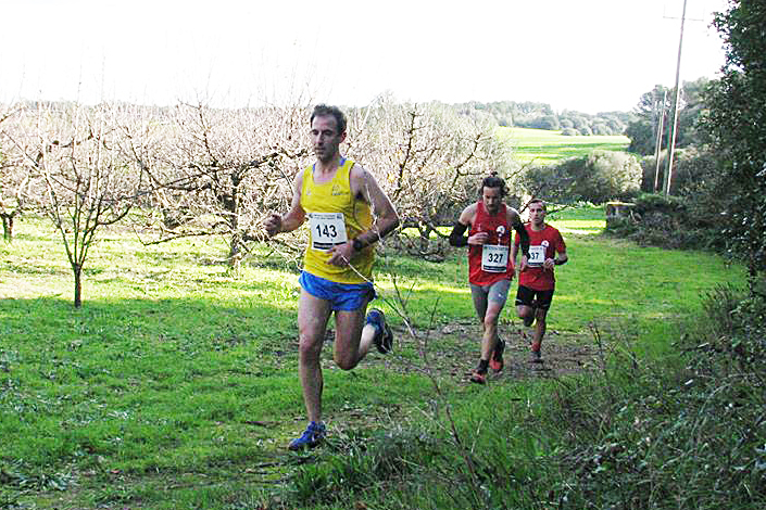 Rafel Quintana, liderando la prueba (Fotos: Lô Esport)