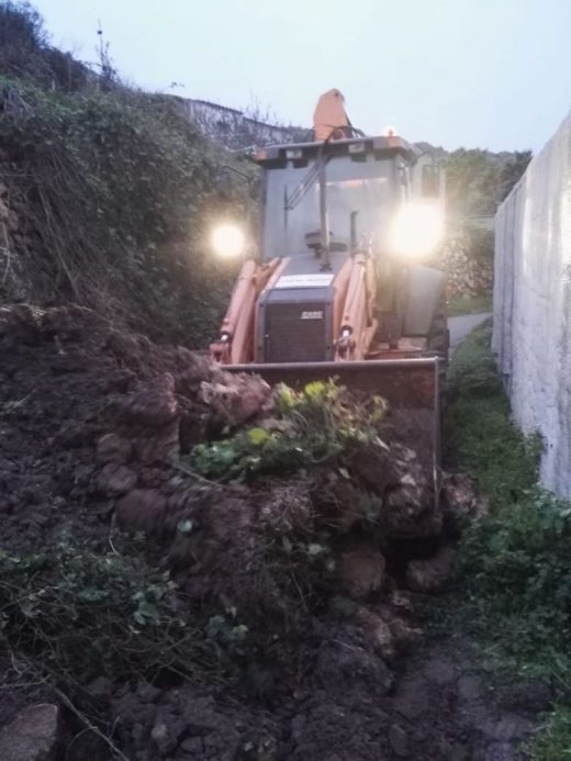 La brigada de obras ha desbloqueado el camino de los Vergers de Sant Joan