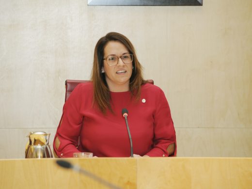 (Fotos) Susana Mora muestra su lista de prioridades en el Pleno de la Diada