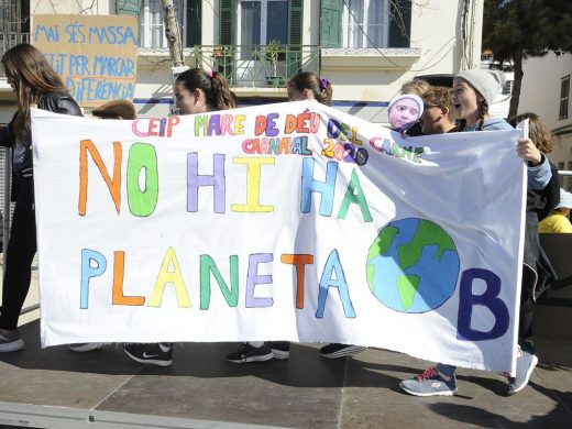 (Fotos) “Rueta” infantil contra la emergencia climática en Maó