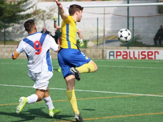 (Fotos) La ambición premia al At. Villacarlos (3-2)