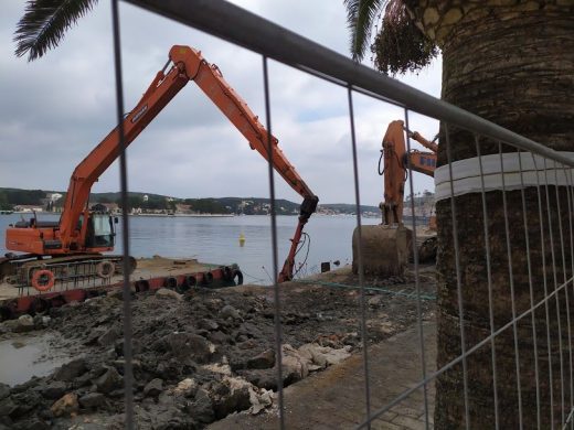 Avanzan las obras en el muelle de cruceros del puerto de Maó