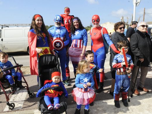 (Fotos) Sant Lluís exhibe color