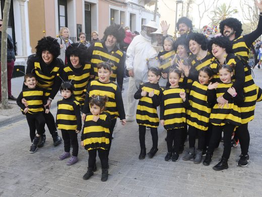 (Fotos) Es Castell vive su gran fiesta de Carnaval