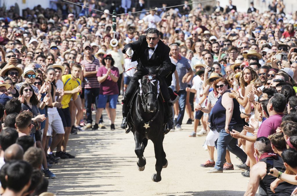 La pandemia ha podido con las primeras fiestas de Menorca