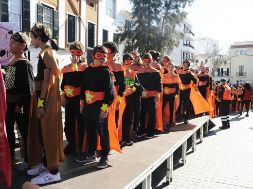 (Fotos) “Rueta” infantil contra la emergencia climática en Maó