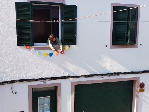 (Galería de fotos) Flores y alegría contra el coronavirus