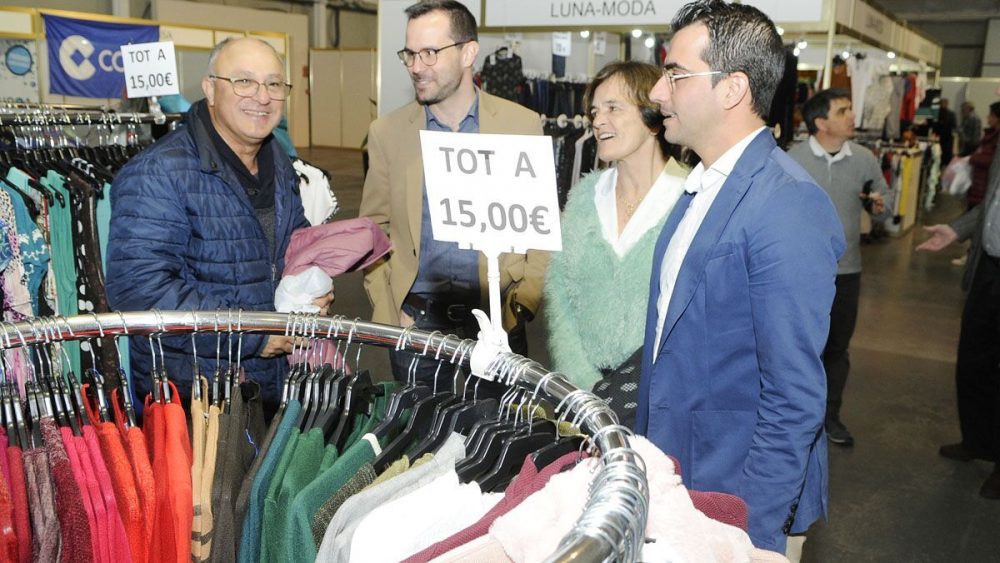 Las autoridades han inaugurado la feria esta mañana (Fotos: Tolo Mercadal)