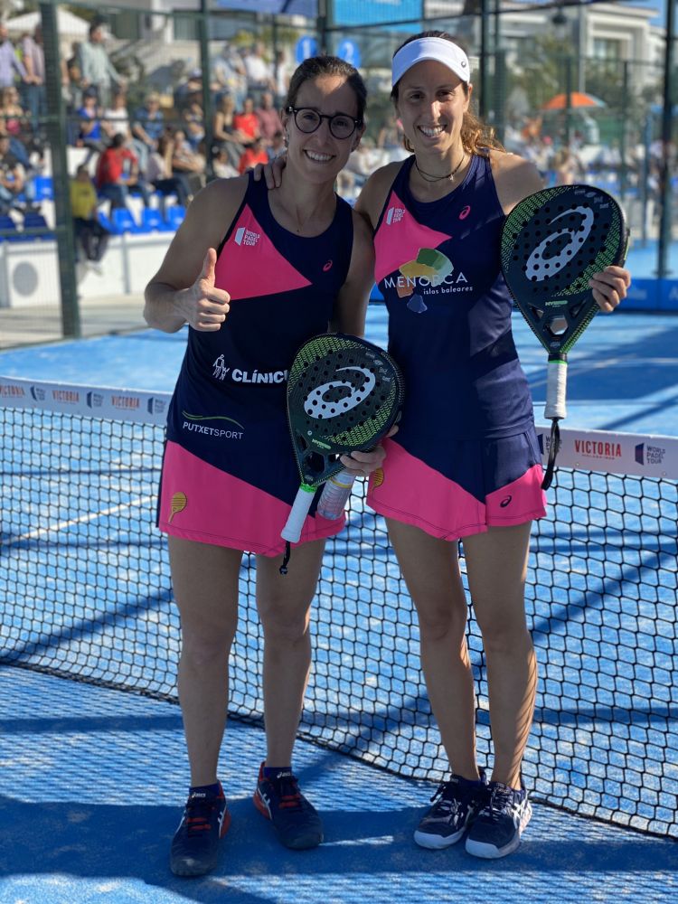 Triay y Sainz, felices tras la victoria (Foto: World Padel Tour)