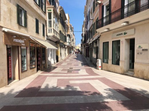 (Galería de fotos) El estado de alarma vacía las calles de Menorca