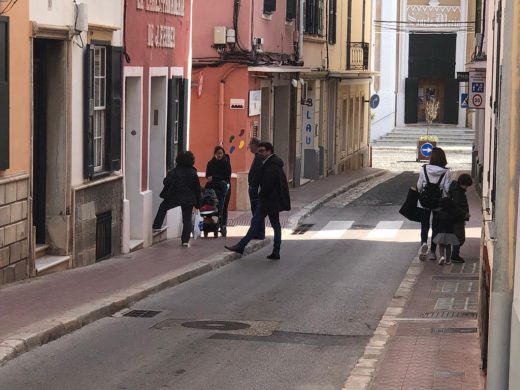 (Galería de fotos) El estado de alarma vacía las calles de Menorca