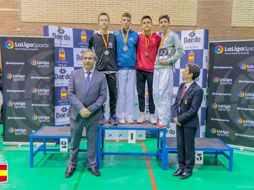 (Fotos) Julen Triay, campeón de la Liga Nacional de karate