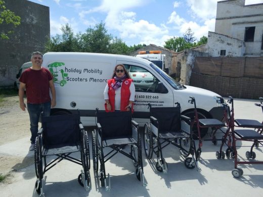 (Fotos) Nuevas donaciones para Creu Roja de Maó- Es Castell