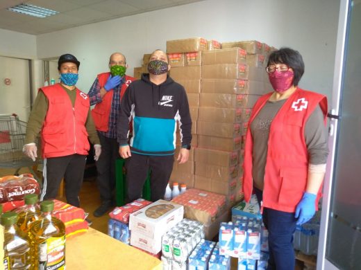 (Fotos) Nuevas donaciones para Creu Roja de Maó- Es Castell