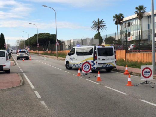 (Fotos) Fuerte control policial a la salida de Maó