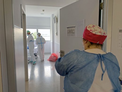 (Fotos) 300 sanitarios de Menorca pasarán el primer cribaje de la Covid-19