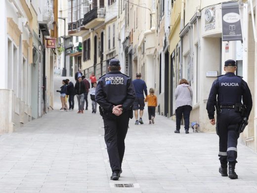 (Fotos) Los niños toman las calles de Menorca