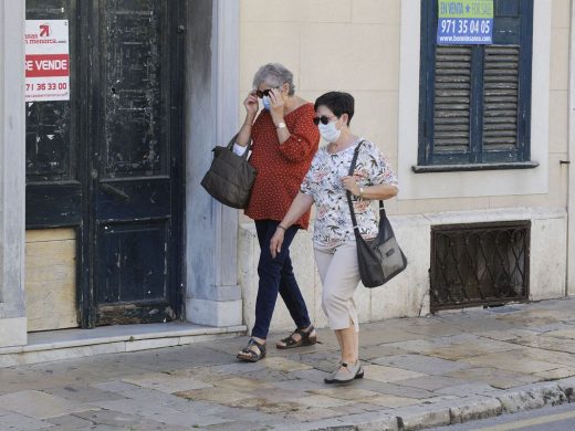 (Fotos) Menorca se pone la mascarilla