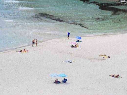 (Fotos) Primer gran día de playa