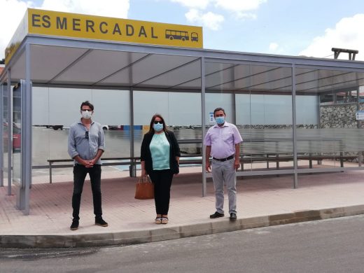 (Fotos) Es Mercadal mejora las instalaciones del transporte