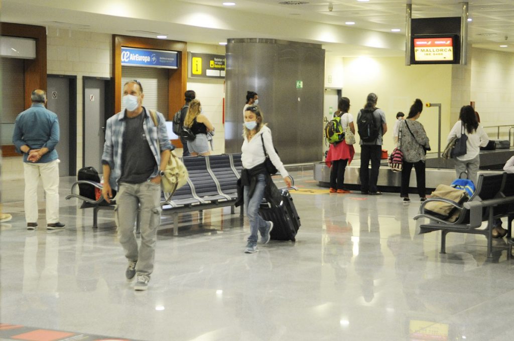 Aumenta ligeramente la llegada de visitantes a Menorca por vía aérea (Foto: T.M.)