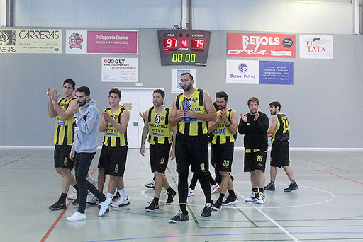 Jan Orfila, en el centro de la imagen (Foto: deportesmenorca.com)