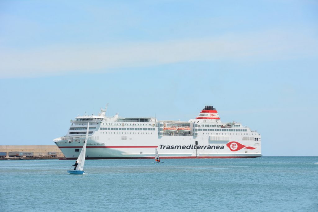 Imagen del ferry Ciudad de Granada.