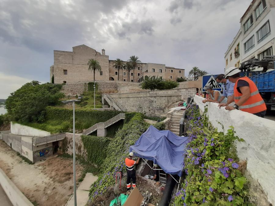 Héctor Pons y Conxa Juanola visitaron las obras