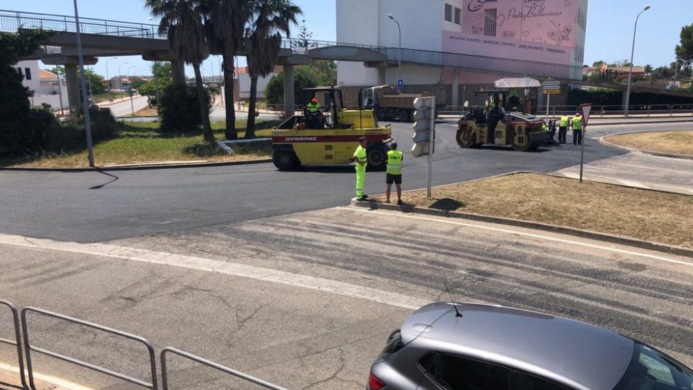 Obras en la rotonda de La Salle.