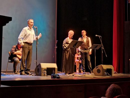 (Fotos) Menorca responde a la Hermandad Rociera llenando el Teatro en “Siempre Unidos”