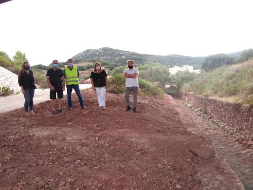 Imagen de una visita de obras a la zona