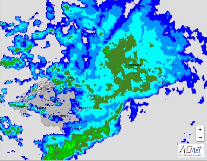 Menorca bajo las nubes, una imagen de la Aemet a las 9 h de este lunes