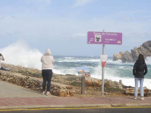 (Fotos y vídeo) El viento alcanza los 93Km/h